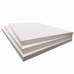 Tri bele stiropor ploče